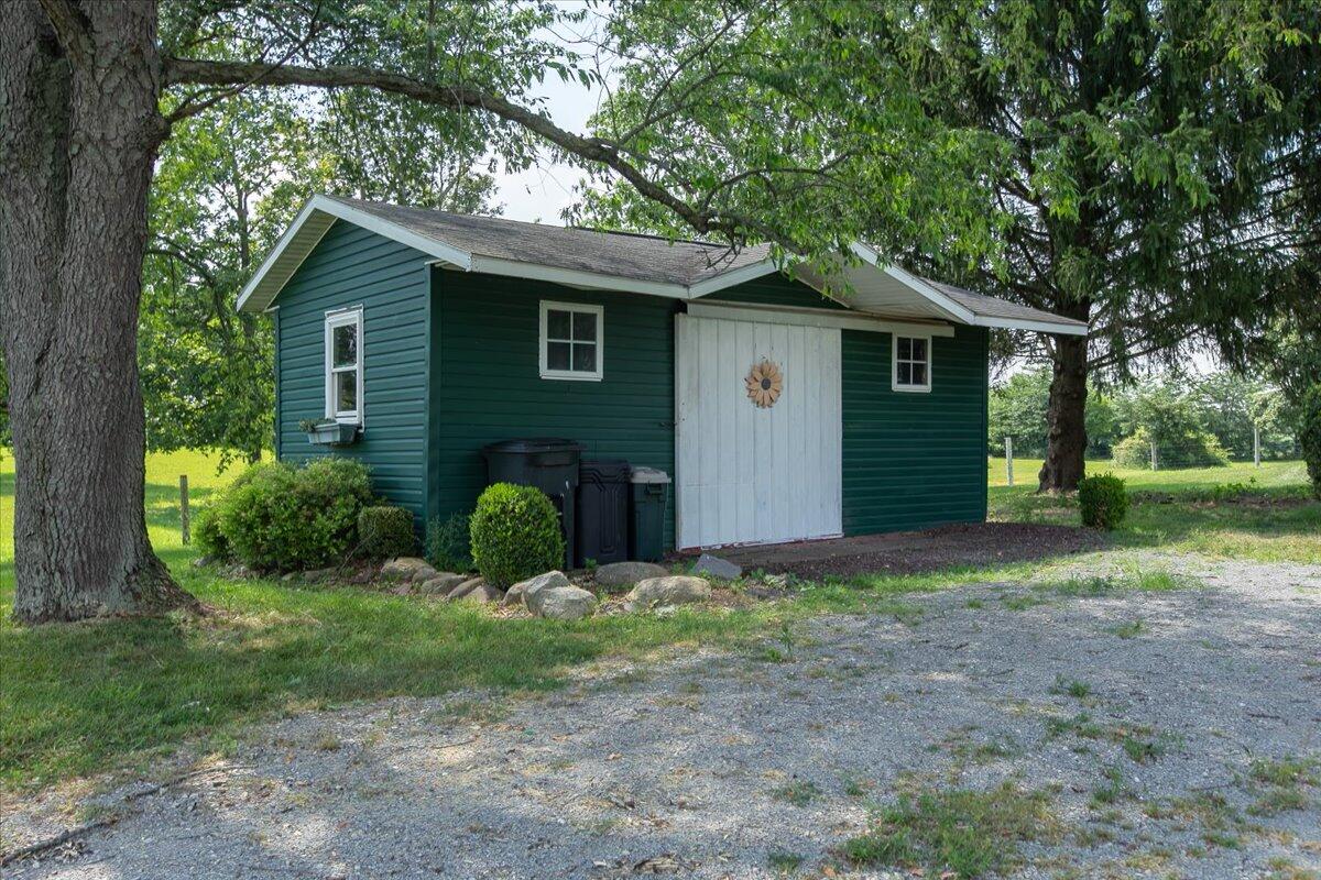 5246 Township Road 202, De Graff, Ohio 43318