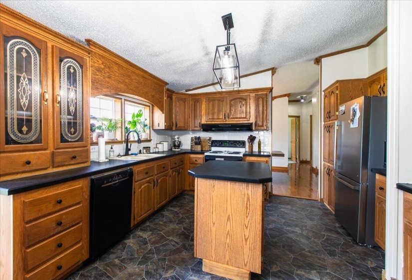30-Kitchen2