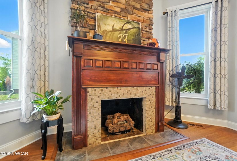 1930 MAIN Street, Findlay, Ohio, 5 Bedrooms Bedrooms, ,4 BathroomsBathrooms,Residential,For Sale,MAIN,307659