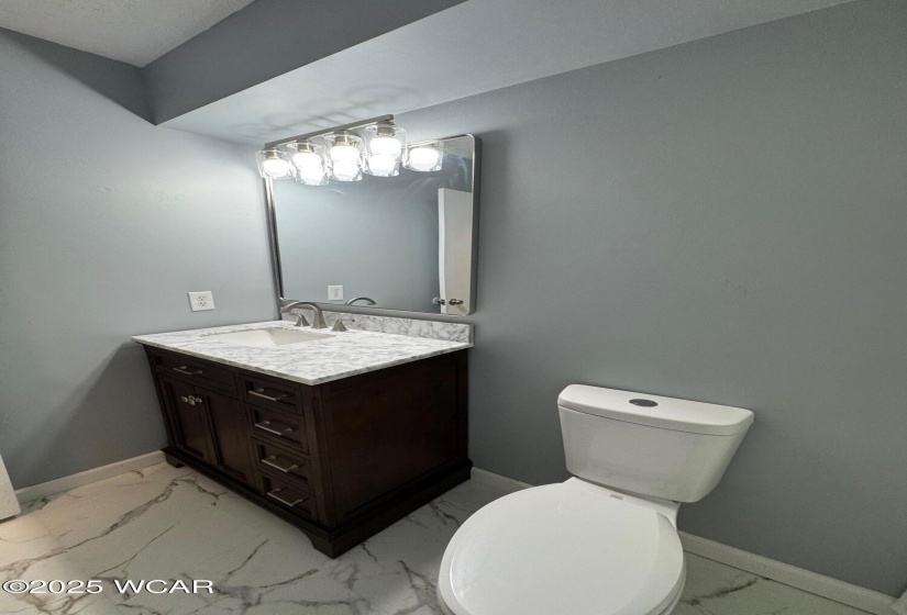 121 Broadway Street, Kenton, Ohio, 4 Bedrooms Bedrooms, ,2 BathroomsBathrooms,Residential,For Sale,Broadway,307245