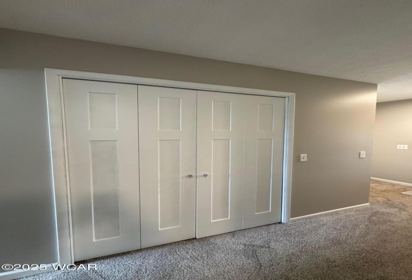 121 Broadway Street, Kenton, Ohio, 4 Bedrooms Bedrooms, ,2 BathroomsBathrooms,Residential,For Sale,Broadway,307245