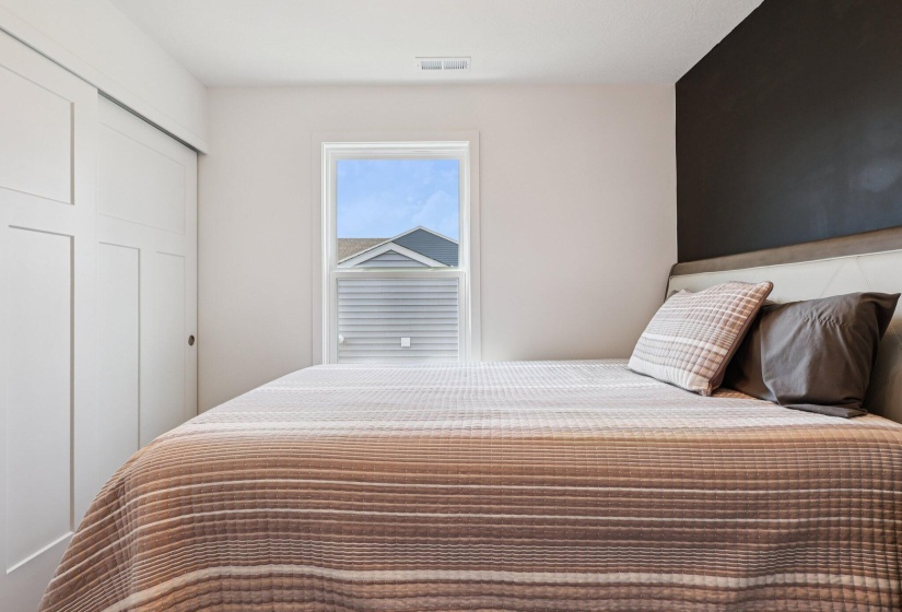 30-web-or-mls-Cherry Birch Dr-S1507-030