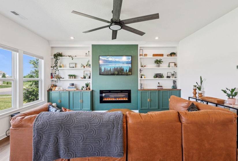 10-web-or-mls-Cherry Birch Dr-S1507-010