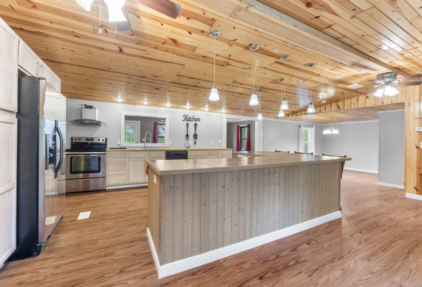 267 W State St (Interior-7