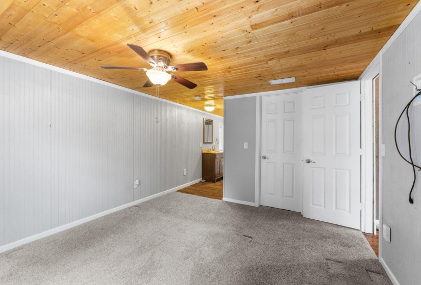 267 W State St (Interior-26