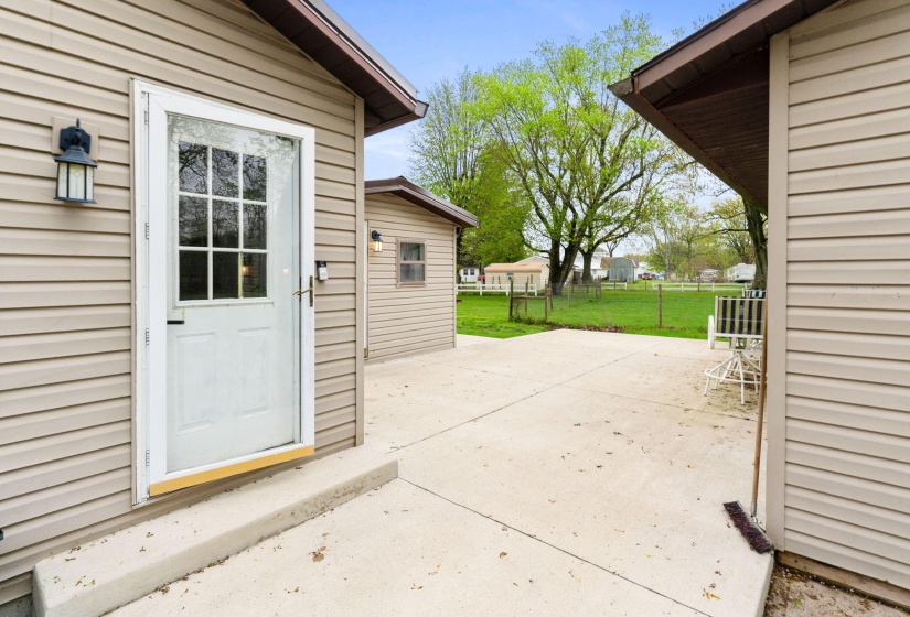 267 W State St (Exterior)-11