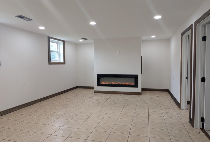Family room 2