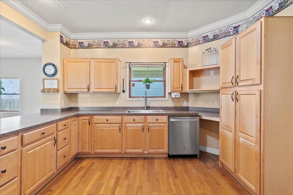 706 Broadway Avenue, Sidney, Ohio 45365