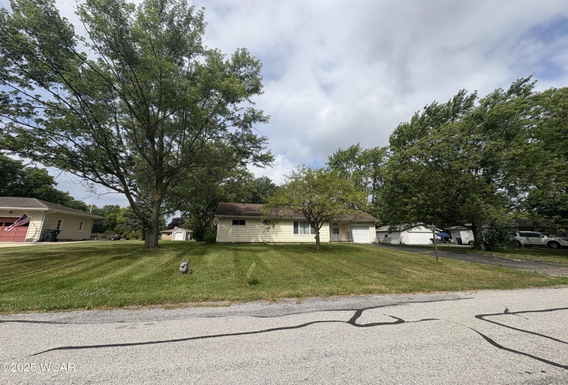 4214 Poinsetta Drive, Lima, Ohio, 3 Bedrooms Bedrooms, ,1 BathroomBathrooms,Residential,For Sale,Poinsetta,307672