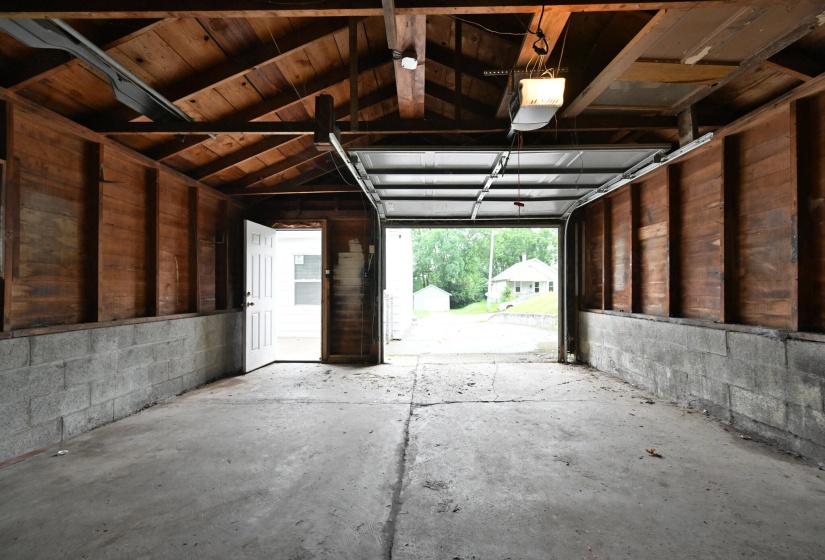 Garage interio