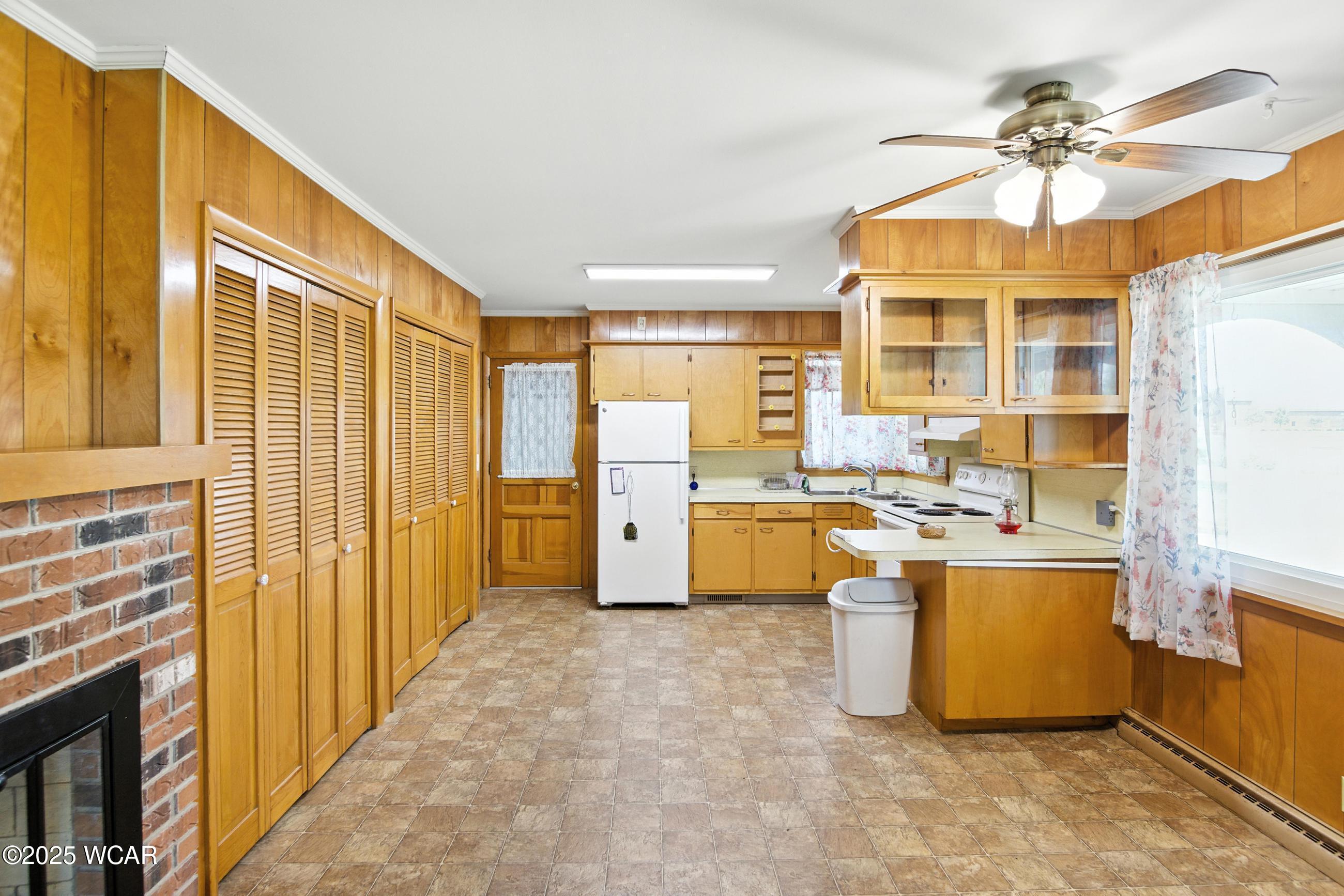 407 Walcot Street, Willshire, Ohio