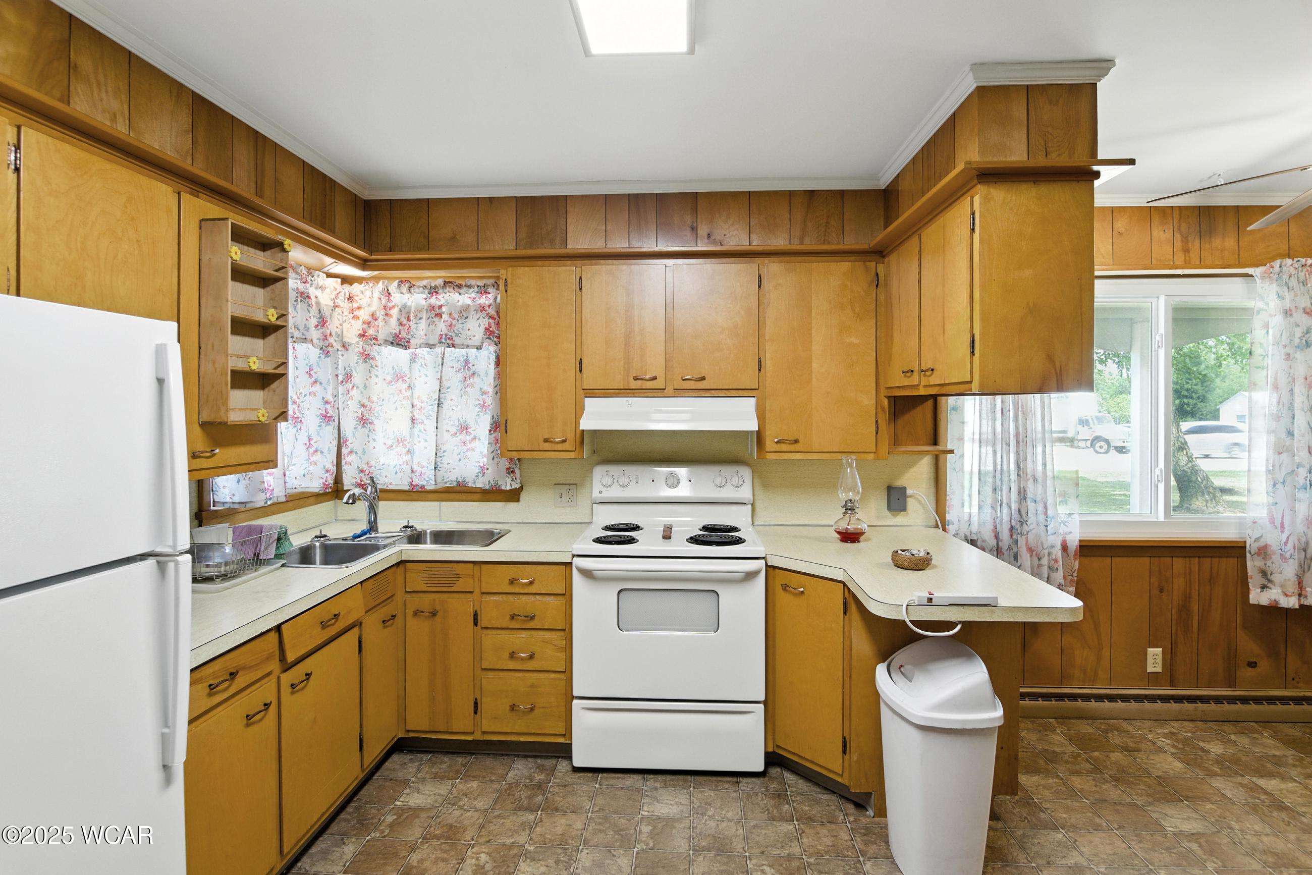 407 Walcot Street, Willshire, Ohio