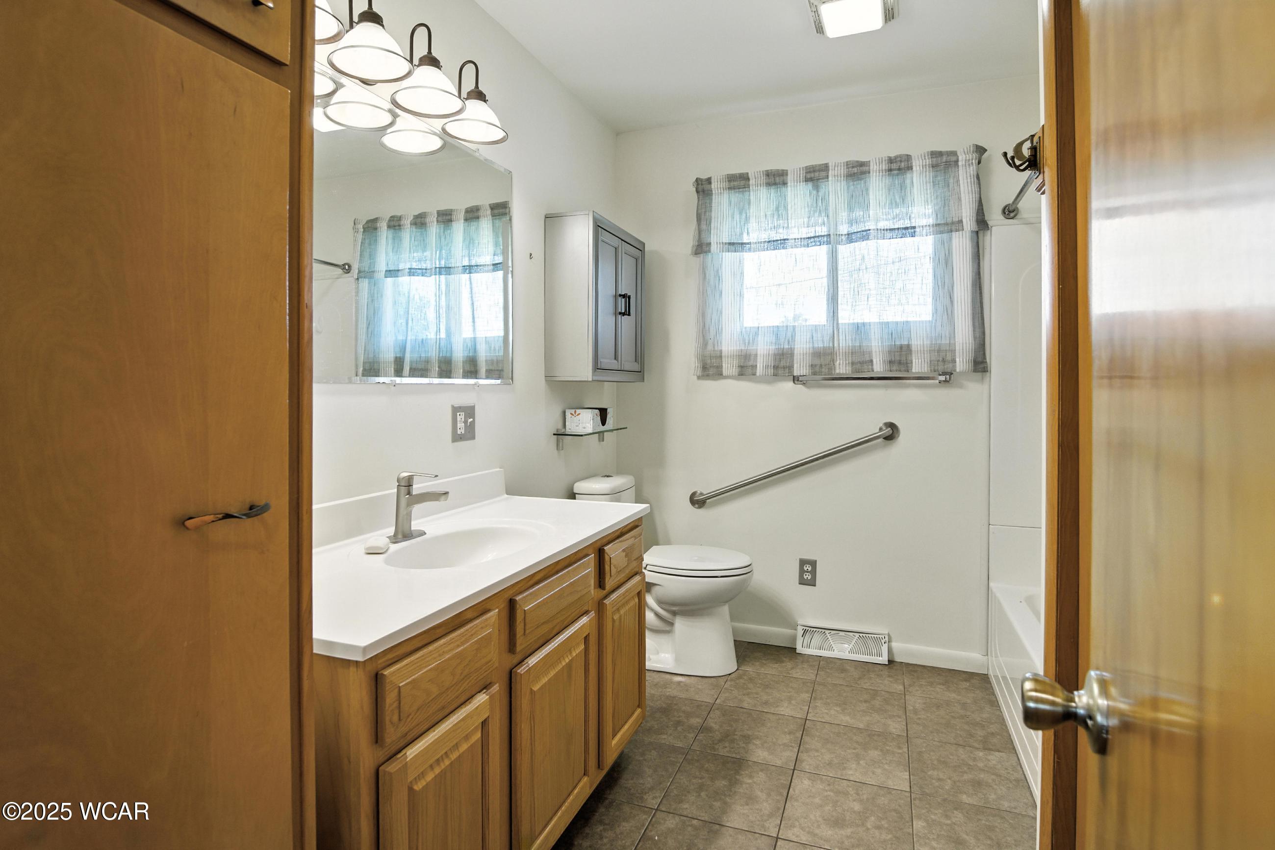 407 Walcot Street, Willshire, Ohio
