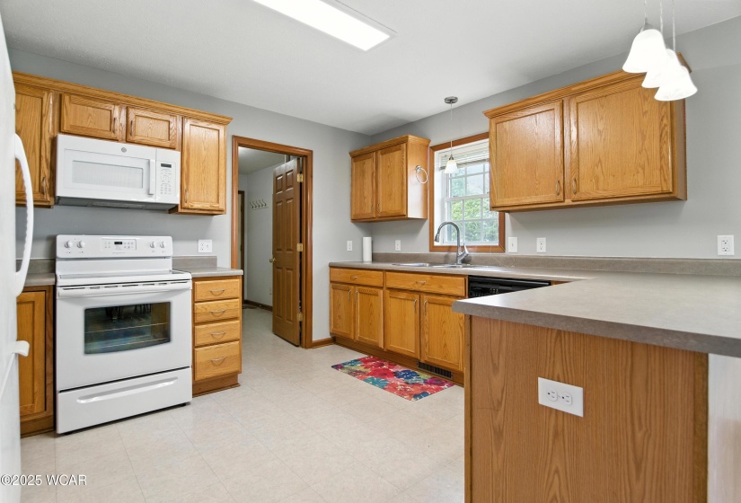 18916 Williams Street, Venedocia, Ohio, 3 Bedrooms Bedrooms, ,2 BathroomsBathrooms,Residential,For Sale,Williams,307676
