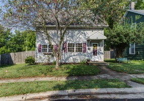 221 Walnut Street, Mechanicsburg, Ohio 43044, 4 Bedrooms Bedrooms, ,1 BathroomBathrooms,Residential,For Sale,Walnut,1040088