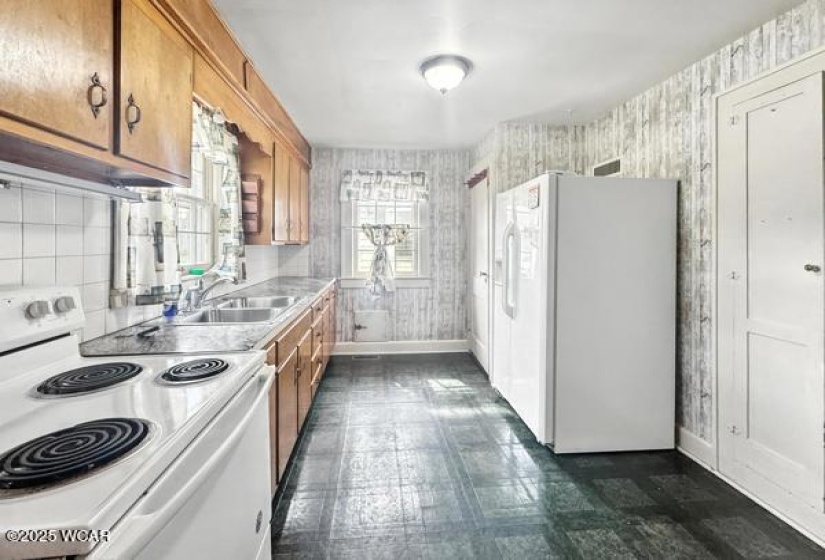 329 Gordon Avenue, Van Wert, Ohio, 3 Bedrooms Bedrooms, ,1 BathroomBathrooms,Residential,For Sale,Gordon,307679