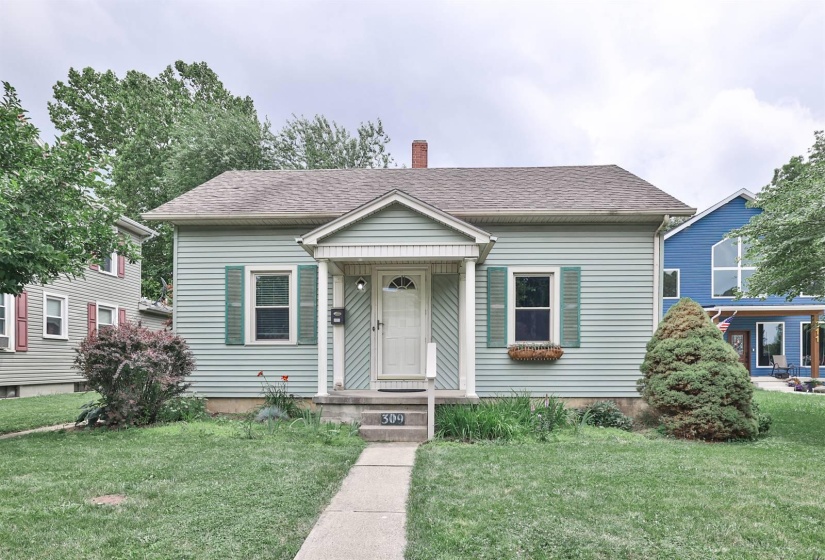 001-Exterior-Main