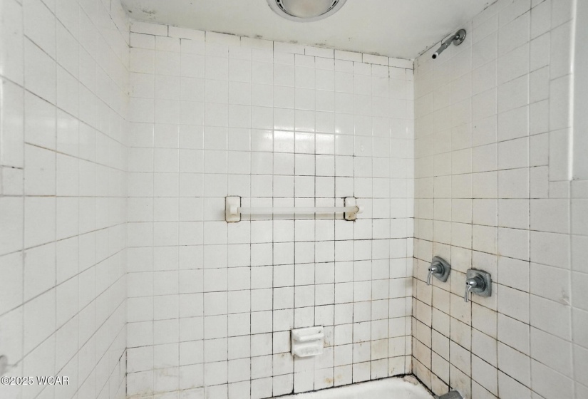 132 Waddle Street, Findlay, Ohio, 3 Bedrooms Bedrooms, ,1 BathroomBathrooms,Residential,For Sale,Waddle,307681