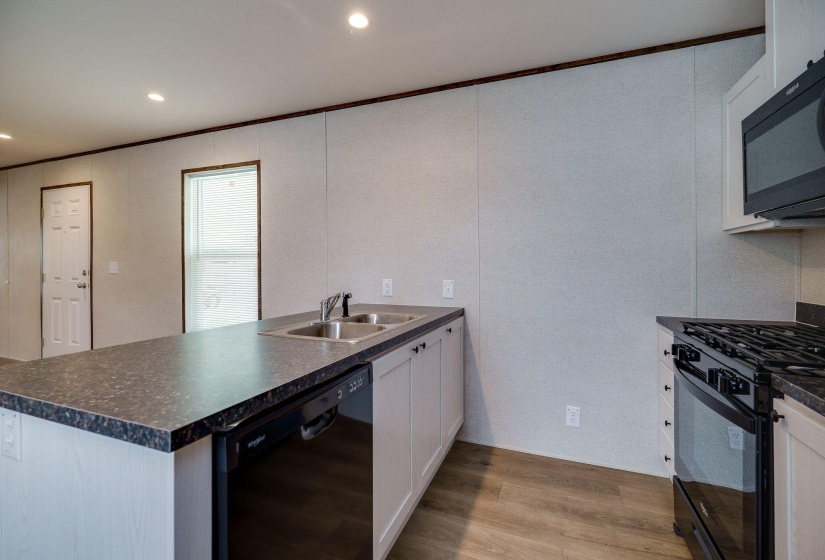 16-web-or-mls-1091-s-dayton-lakeview-rd