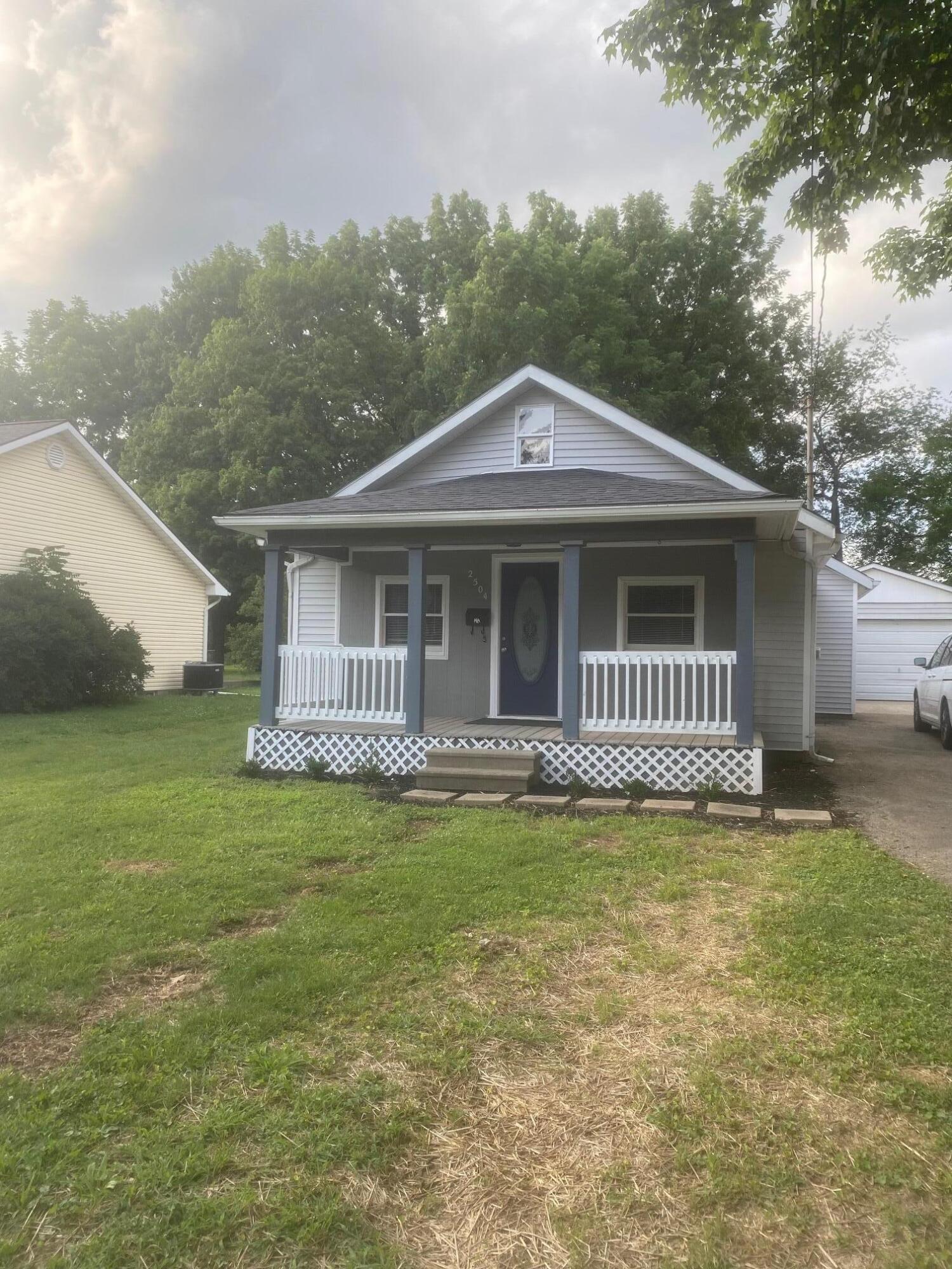 2504 Sunset Avenue, Springfield, Ohio 45505