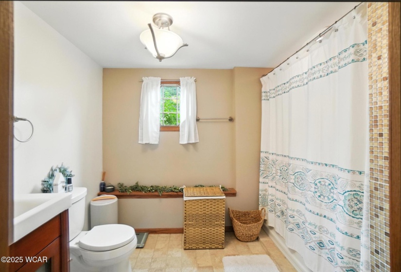 1110 Poppy Drive, Wapakoneta, Ohio, 3 Bedrooms Bedrooms, ,2 BathroomsBathrooms,Residential,For Sale,Poppy,307686