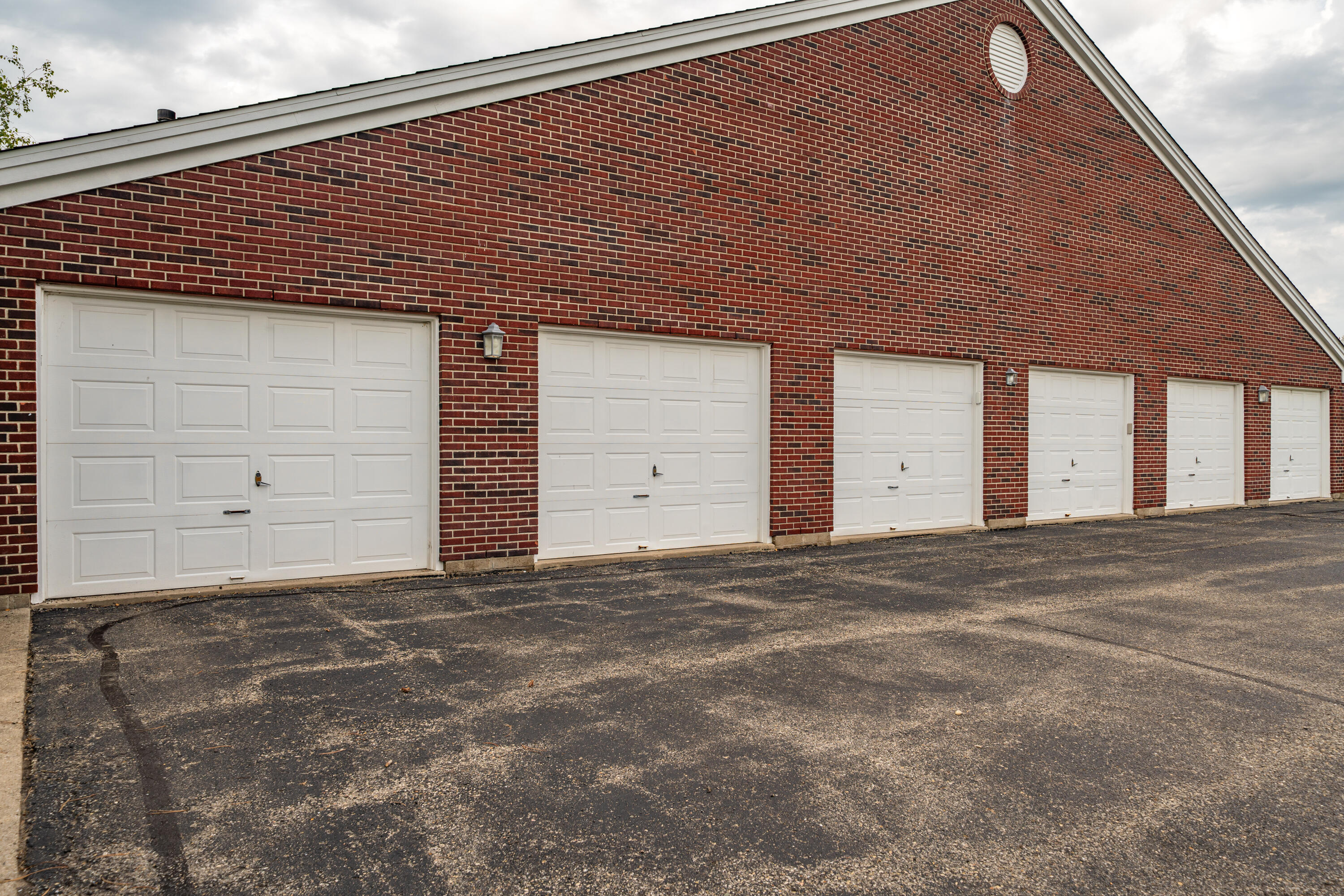2650 Netherland Drive, Dayton, Ohio 45431