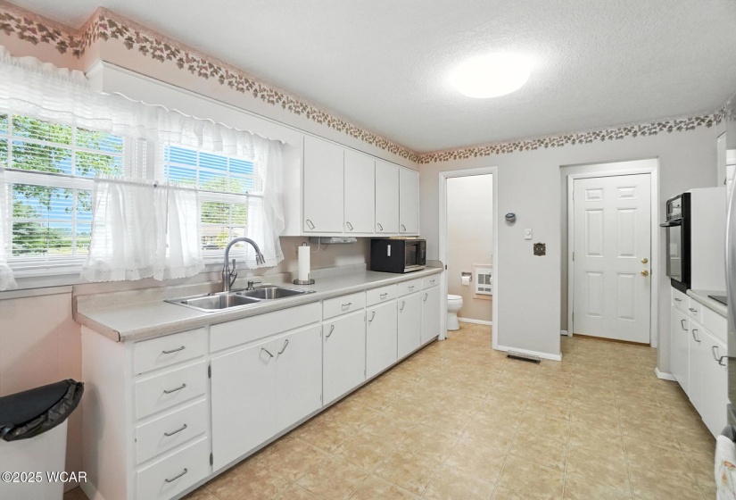 2589 Debbie Drive, Lima, Ohio, 3 Bedrooms Bedrooms, ,1 BathroomBathrooms,Residential,For Sale,Debbie,307689
