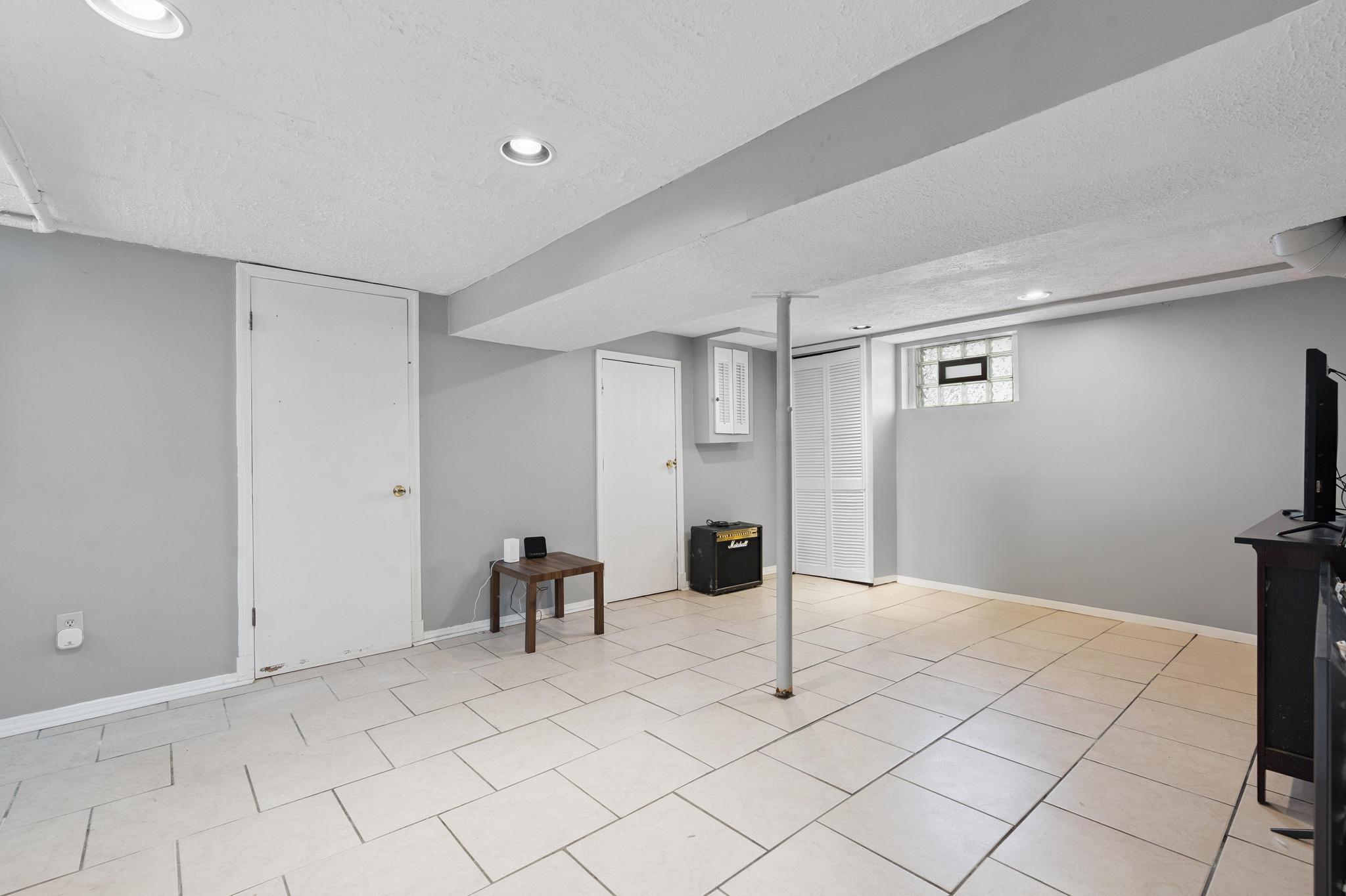 3832 Ebenezer Road, Cincinnati, Ohio 45248