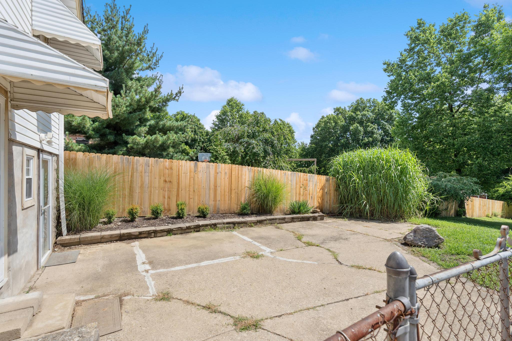 3832 Ebenezer Road, Cincinnati, Ohio 45248