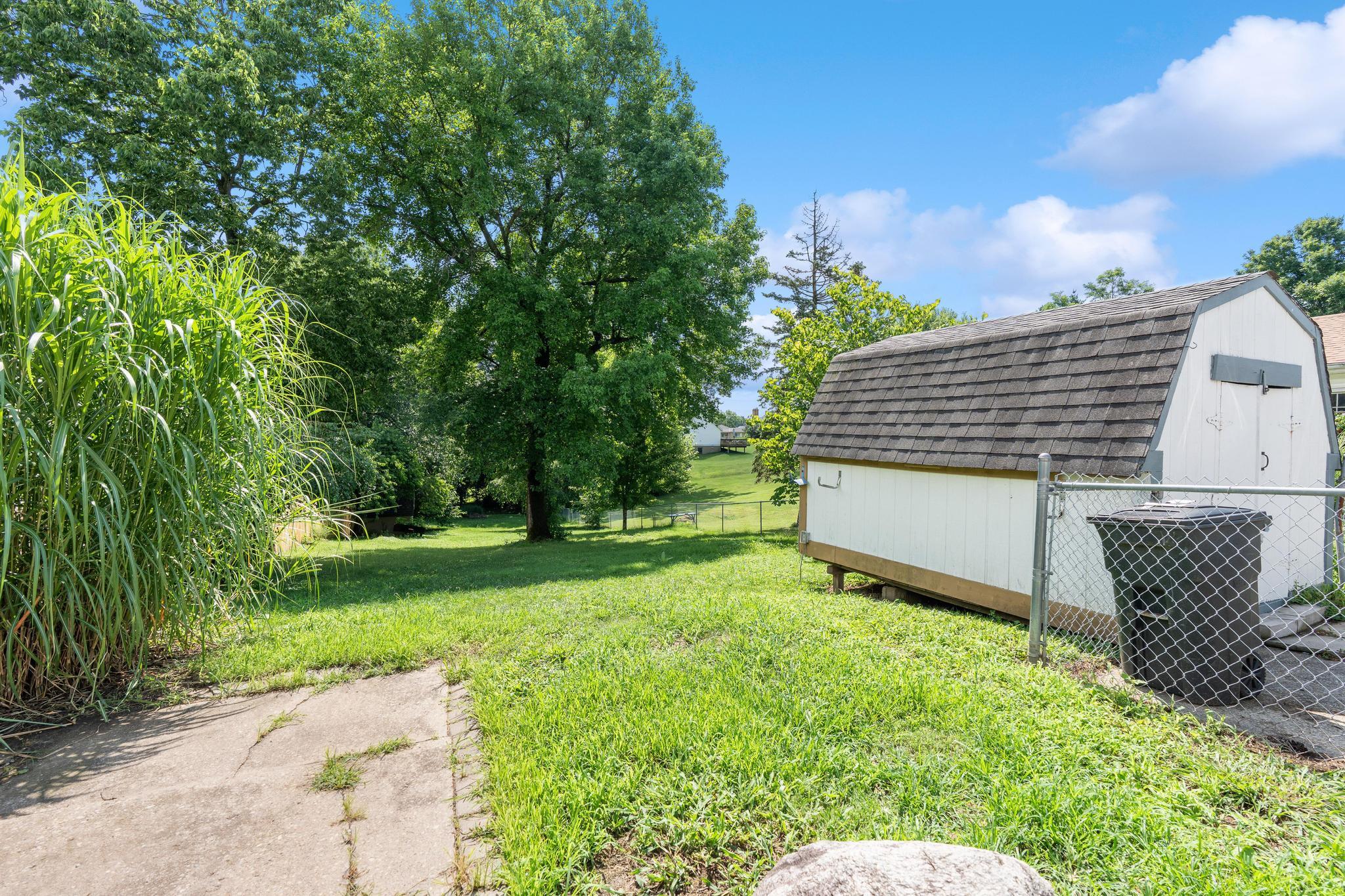 3832 Ebenezer Road, Cincinnati, Ohio 45248