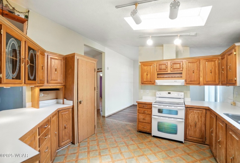 104 Burntwood Drive, Lima, Ohio, 3 Bedrooms Bedrooms, ,2 BathroomsBathrooms,Residential,For Sale,Burntwood,307697