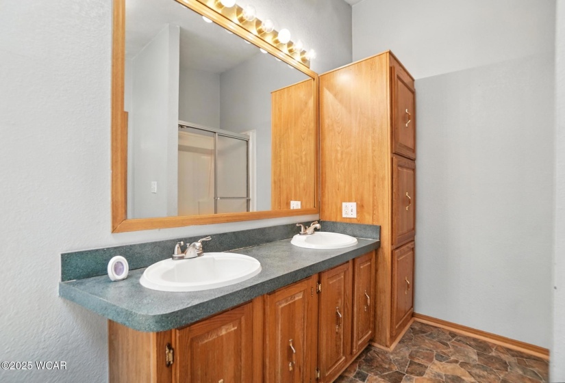104 Burntwood Drive, Lima, Ohio, 3 Bedrooms Bedrooms, ,2 BathroomsBathrooms,Residential,For Sale,Burntwood,307697