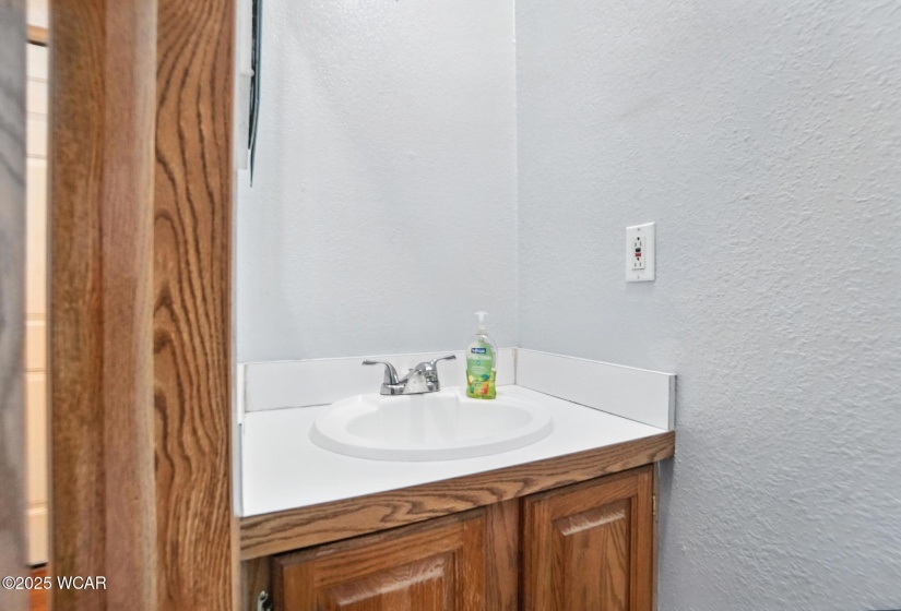 104 Burntwood Drive, Lima, Ohio, 3 Bedrooms Bedrooms, ,2 BathroomsBathrooms,Residential,For Sale,Burntwood,307697