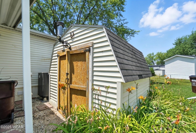 104 Burntwood Drive, Lima, Ohio, 3 Bedrooms Bedrooms, ,2 BathroomsBathrooms,Residential,For Sale,Burntwood,307697