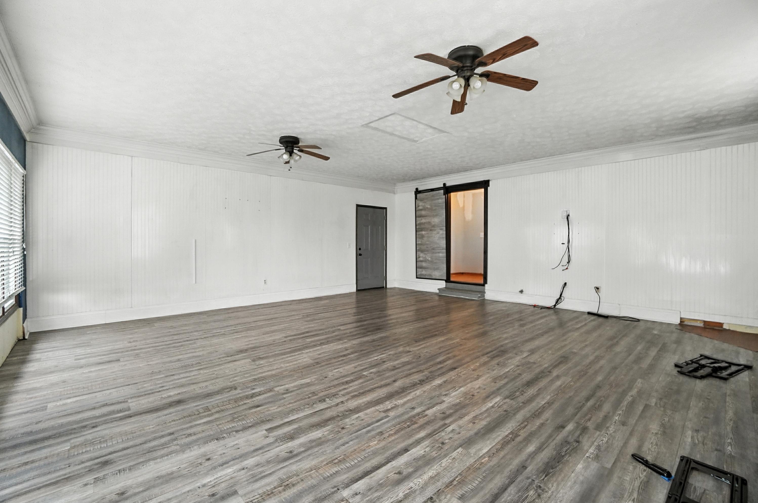 1035 possum Road, Springfield, Ohio 45502