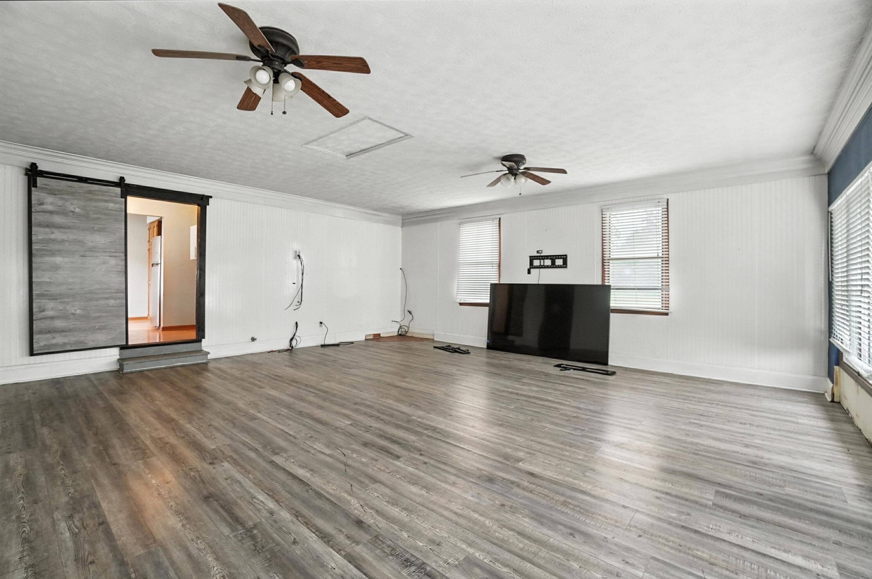 1035 possum Road, Springfield, Ohio 45502