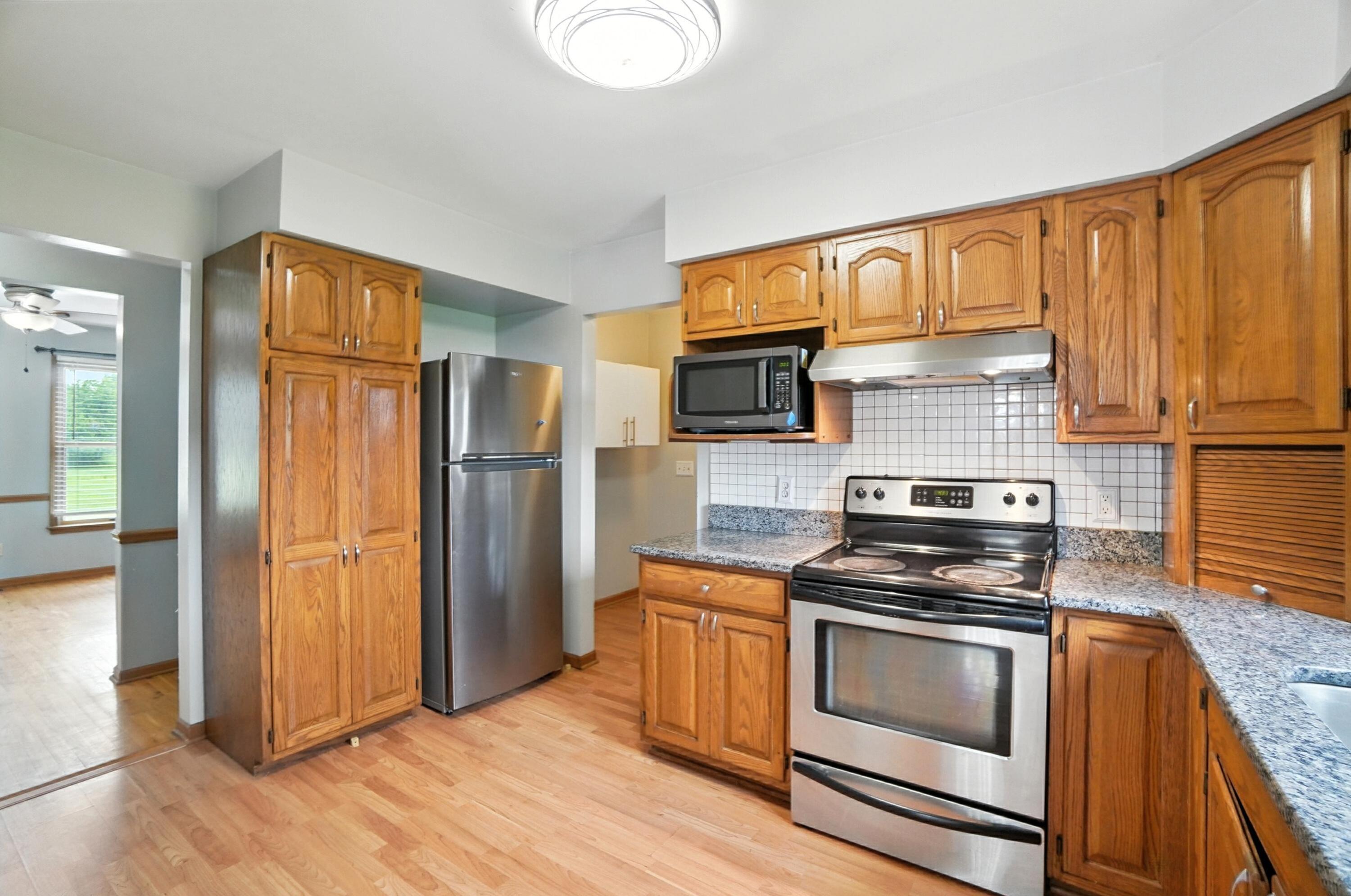 1035 possum Road, Springfield, Ohio 45502