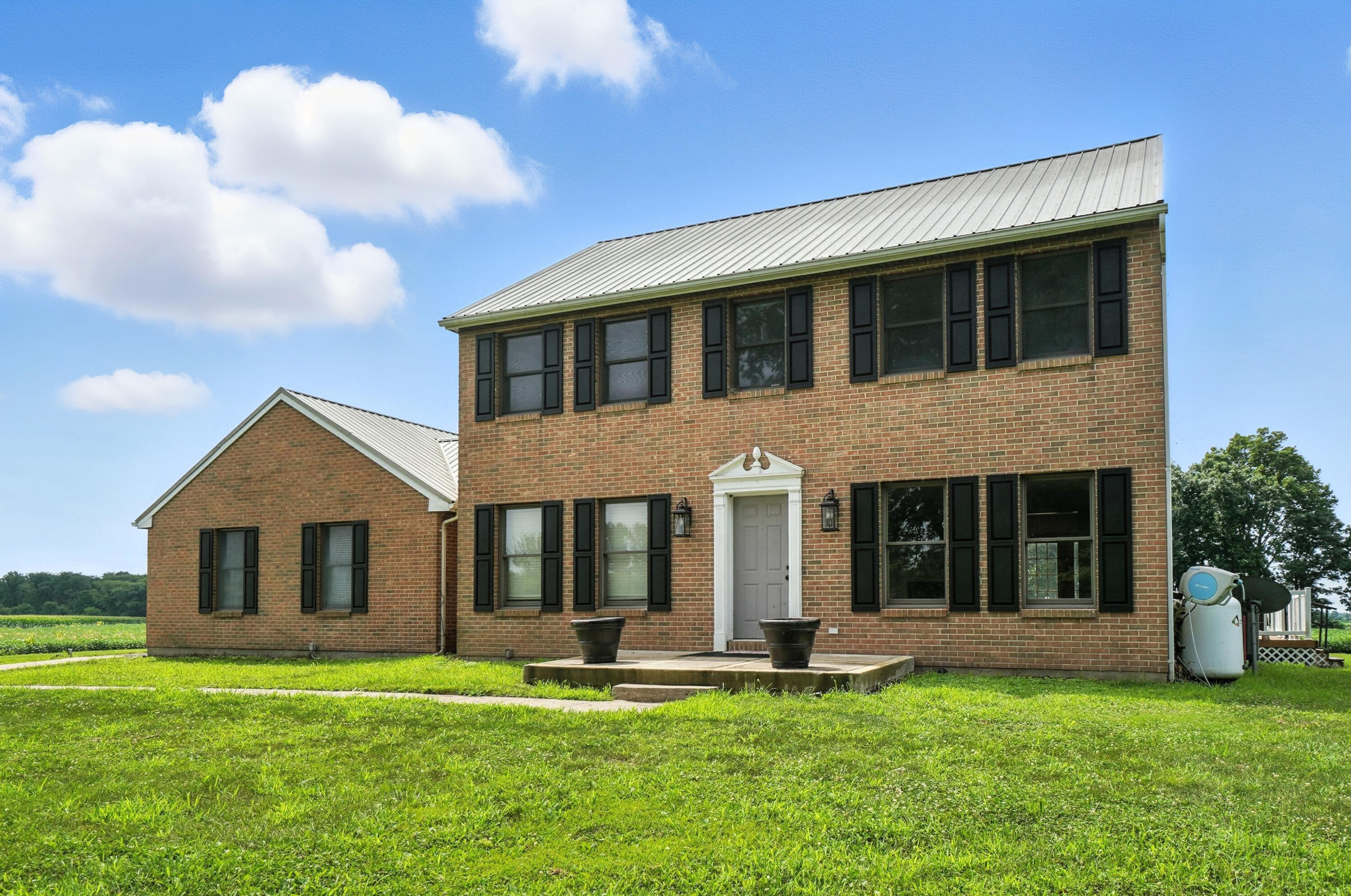 1035 possum Road, Springfield, Ohio 45502