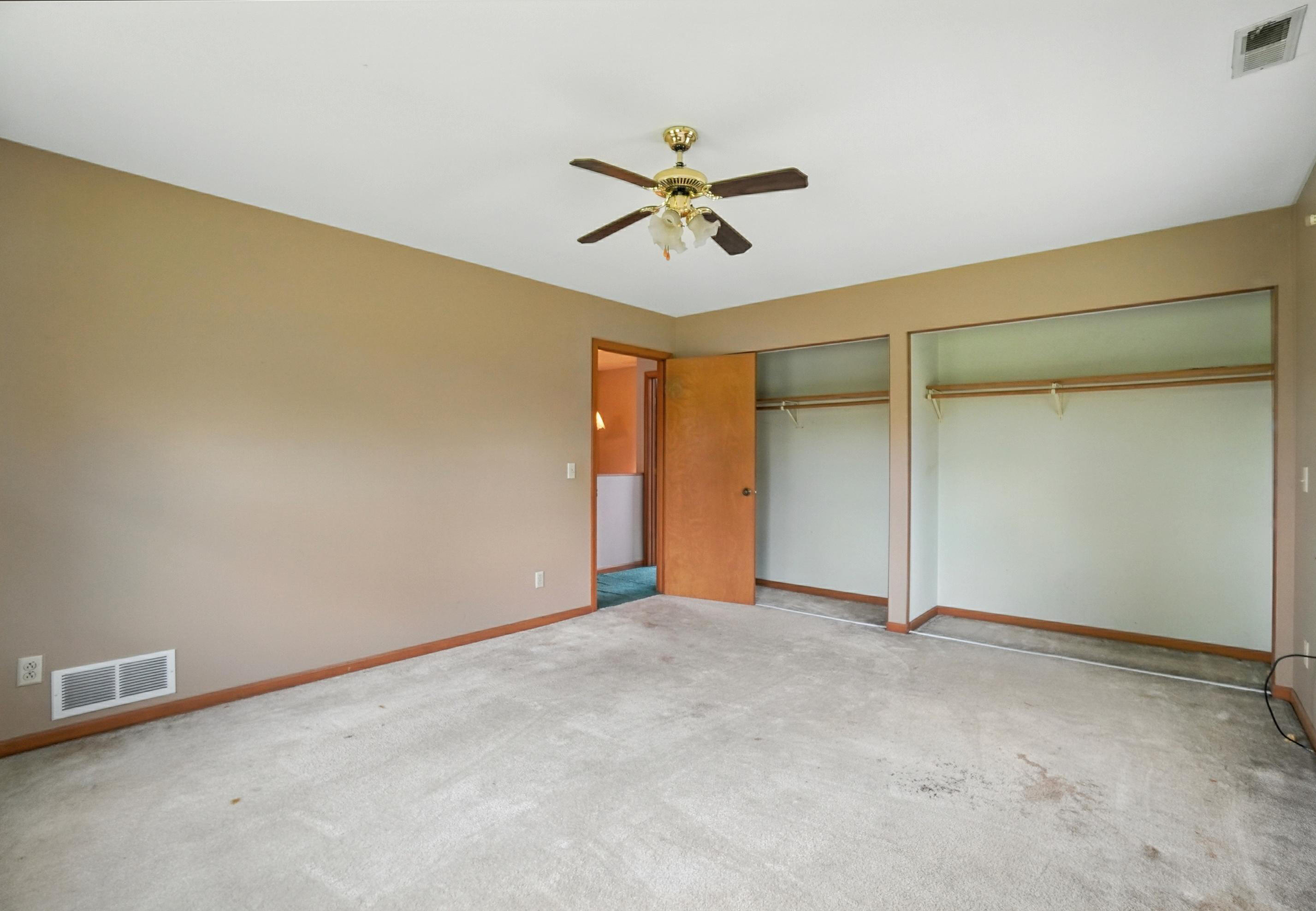 1035 possum Road, Springfield, Ohio 45502