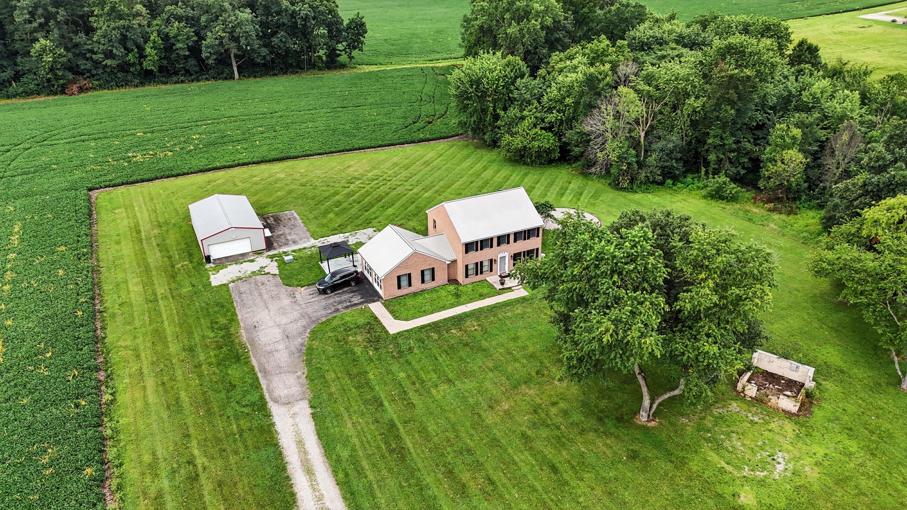 1035 possum Road, Springfield, Ohio 45502