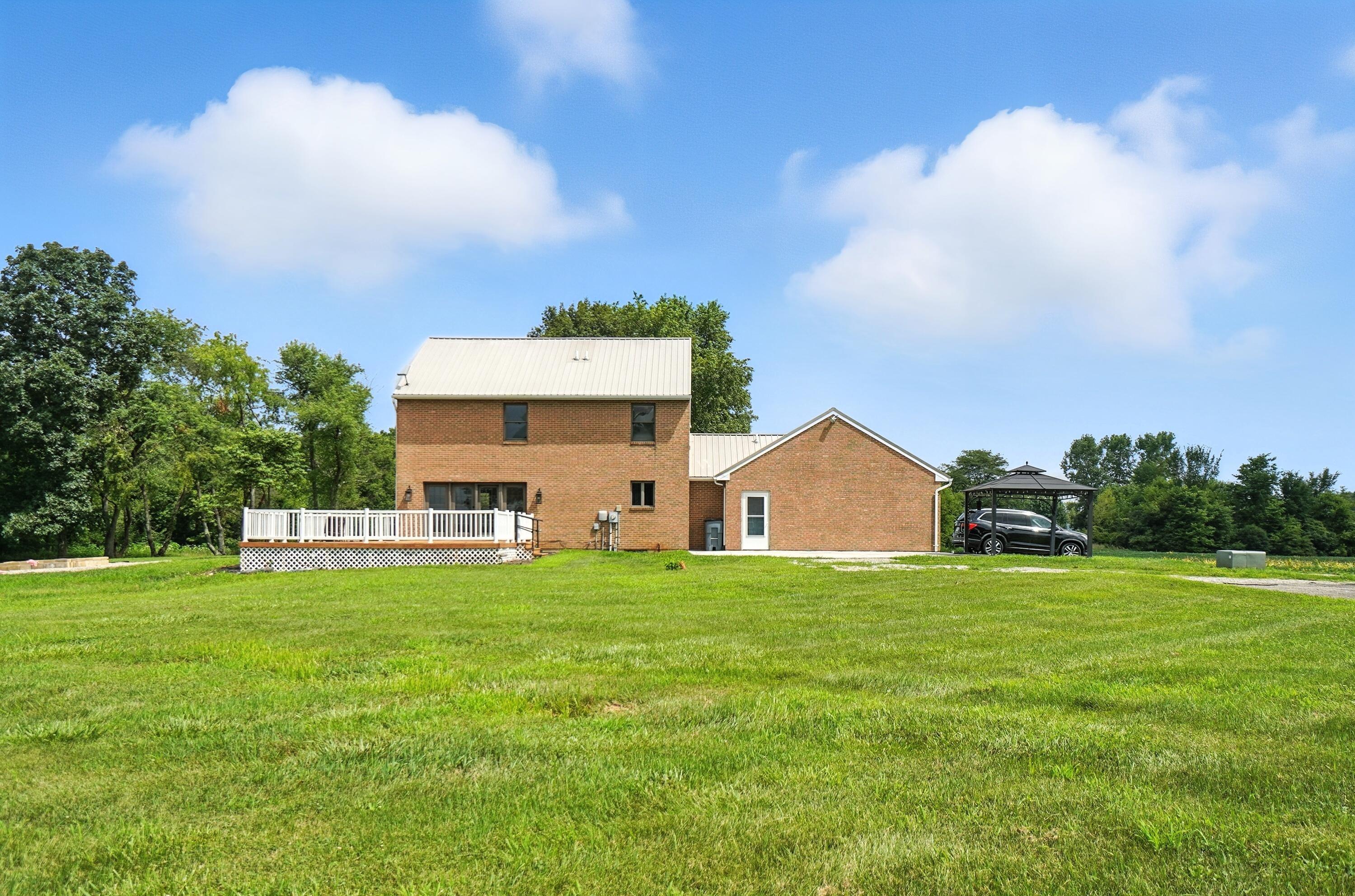 1035 possum Road, Springfield, Ohio 45502