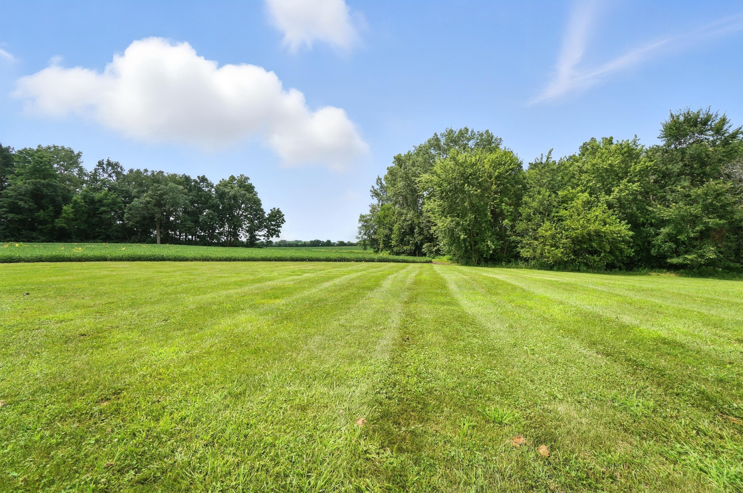 1035 possum Road, Springfield, Ohio 45502