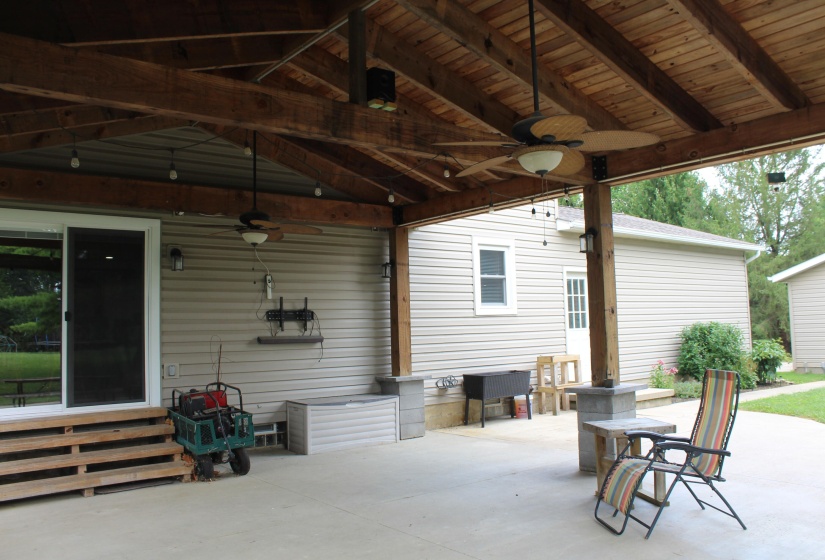3075 Addison Rear Porch