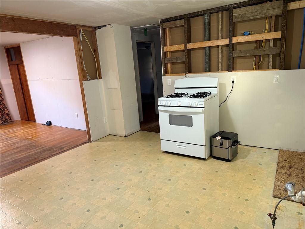 4904 Alpha Road, Springfield, Ohio 45504
