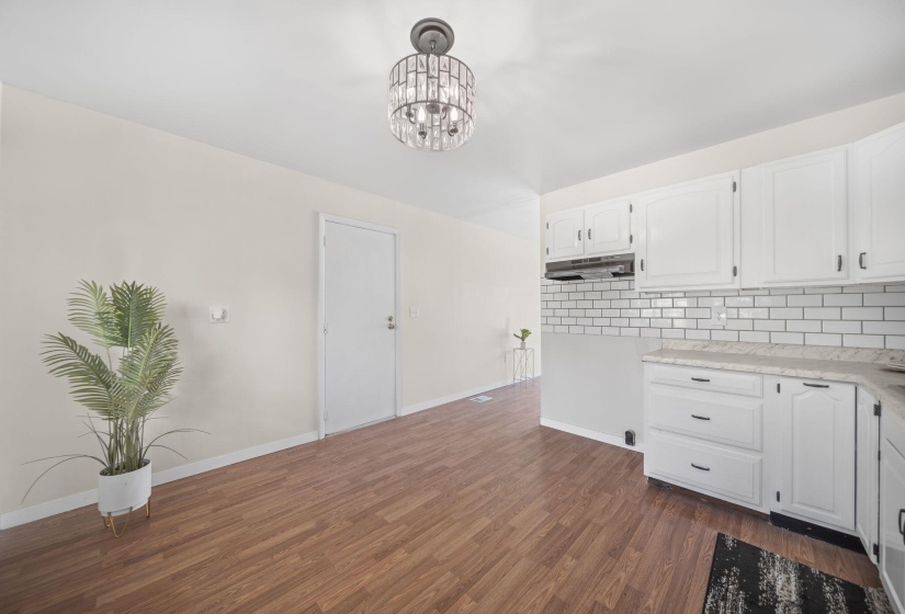 16-web-or-mls-A7408183