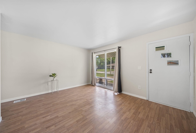 19-web-or-mls-A7408165