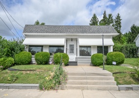 1225 Beacon Street, Springfield, Ohio 45505, 2 Bedrooms Bedrooms, ,1 BathroomBathrooms,Residential,For Sale,Beacon,1040154