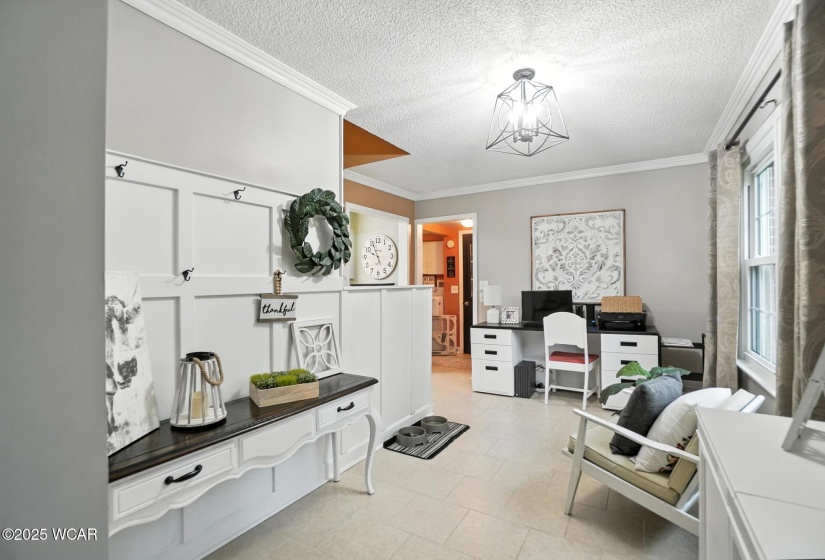 Front room/foyer/entrance way