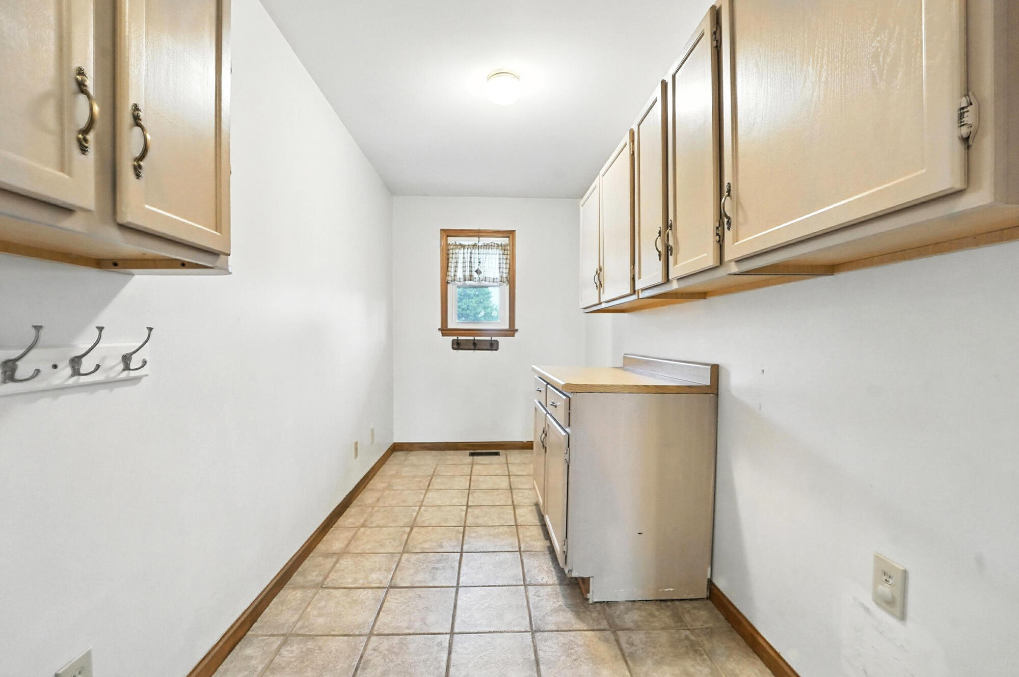 5405 Knollwood Road, Springfield, Ohio 45502