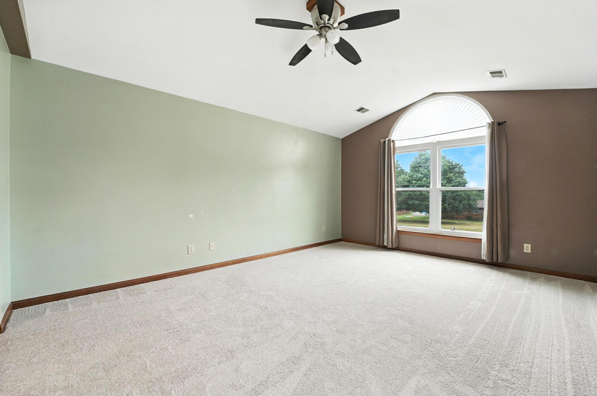 5405 Knollwood Road, Springfield, Ohio 45502